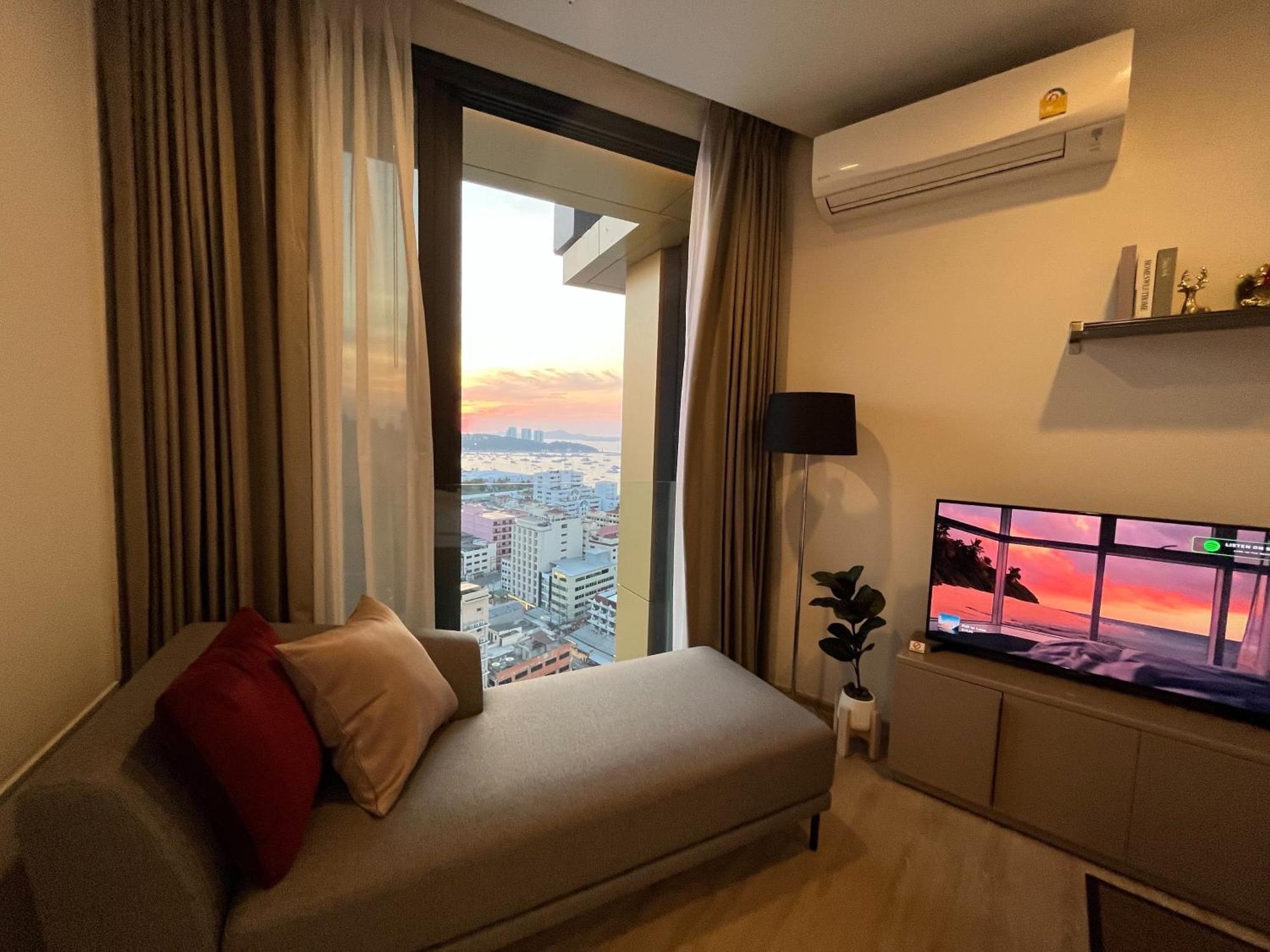 The Edge Central Pattaya Exterior foto